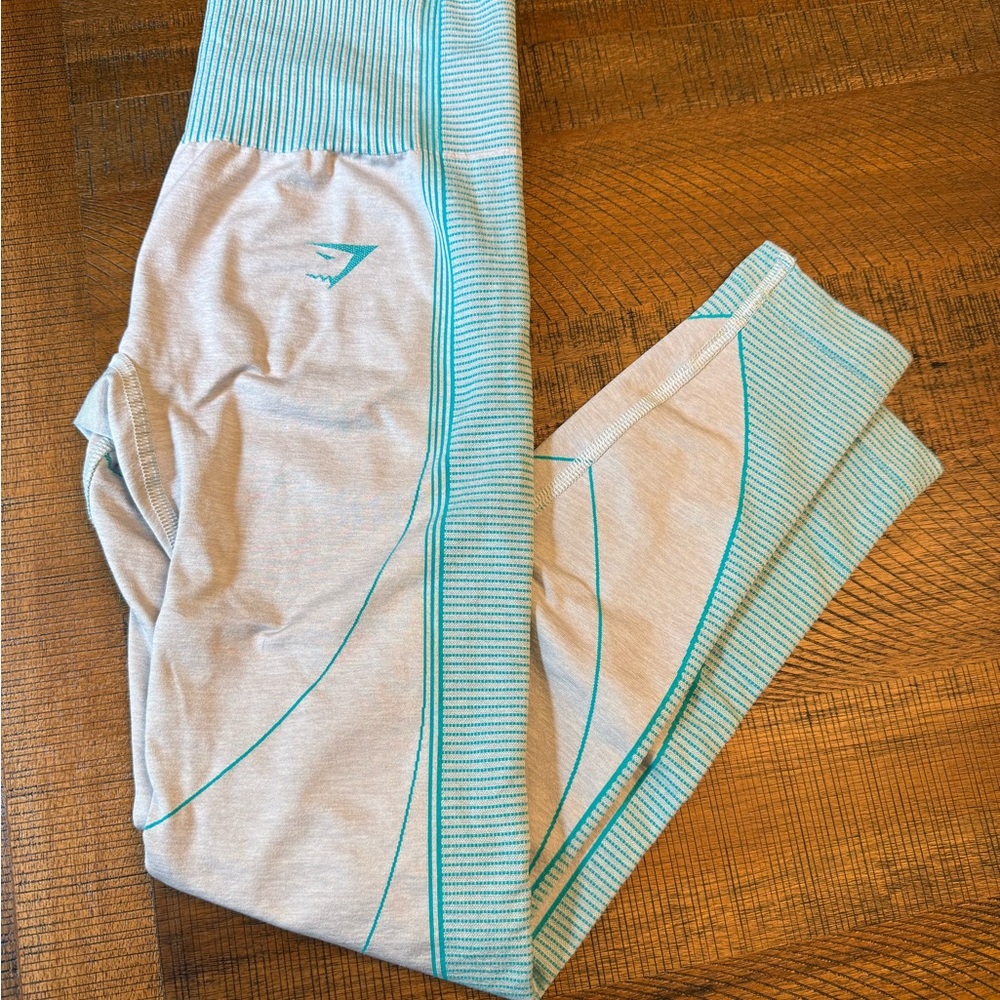 Gymshark Women’s Leggings- Size Small